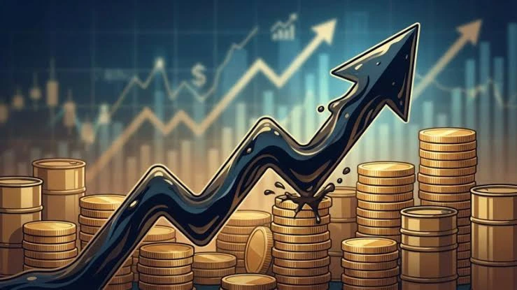⚡️Цена нефти марки Brent на лондонской бирже ICE превысила $100 за баррель впервые с 26 мая, — данны