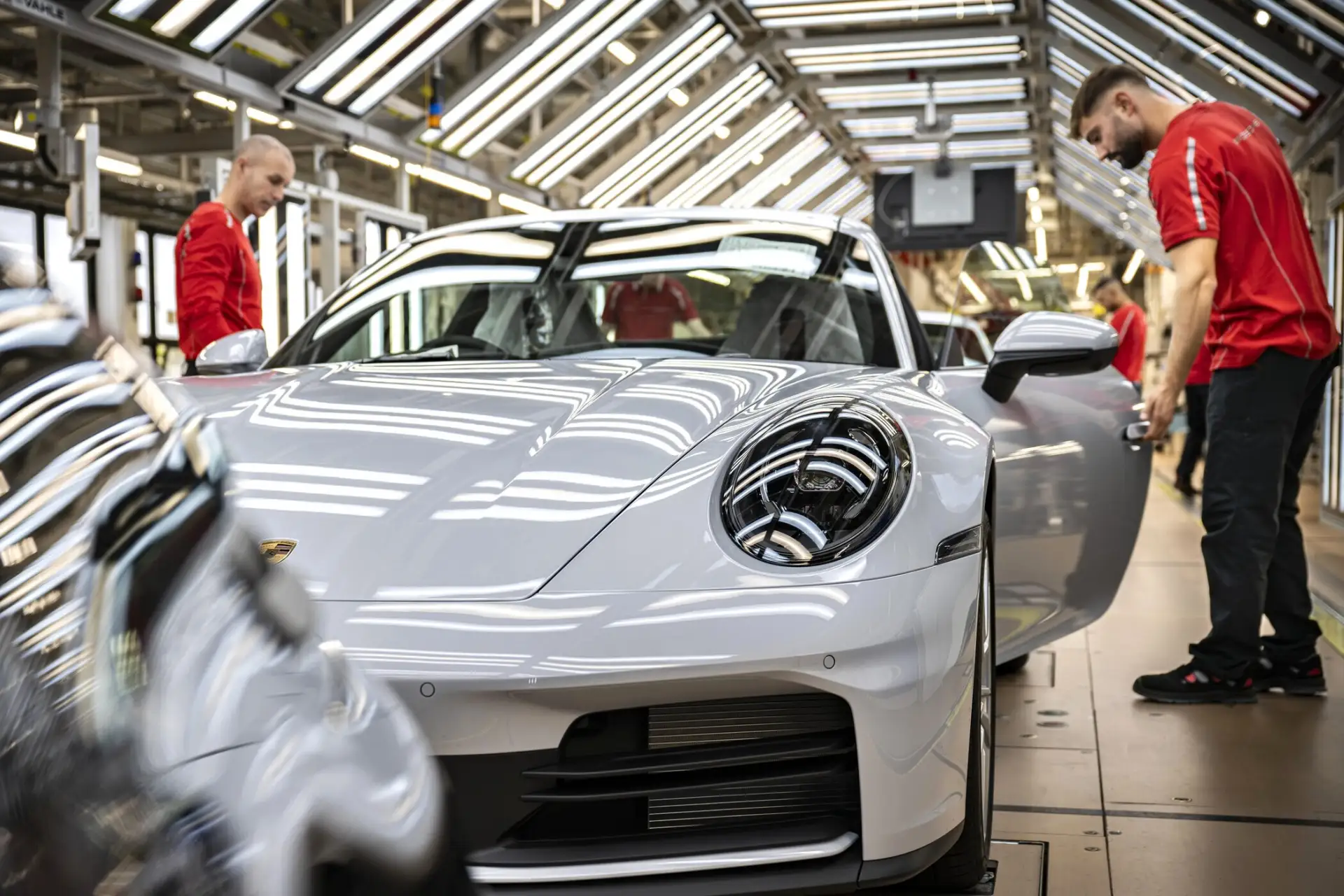Porsche готовит новую волну сокращений, которая может затронуть около 5000 сотрудников. Под ударом о