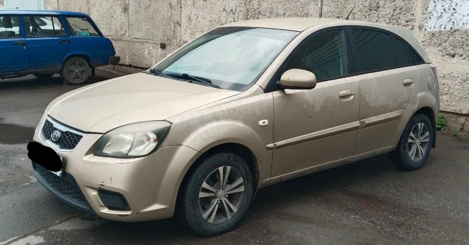 Продаю Kia Rio 2 1.4 МТ (JB, рестайлинг, 2011 г.) в Магнитогорске 
Пробег - 110 000 км (бьется по ав