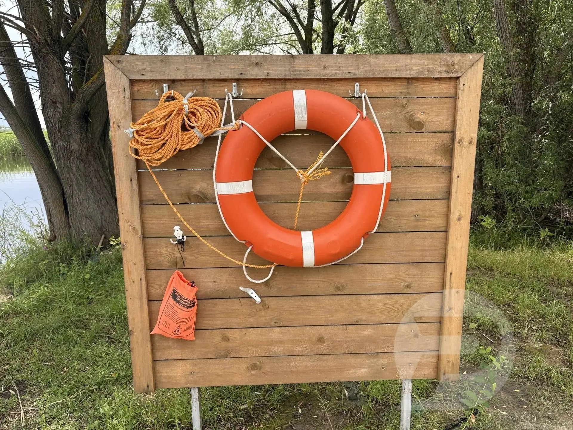 🌊 Лето — это лагерные смены, новые друзья и море впечатлений. Но не стоит забывать и п...