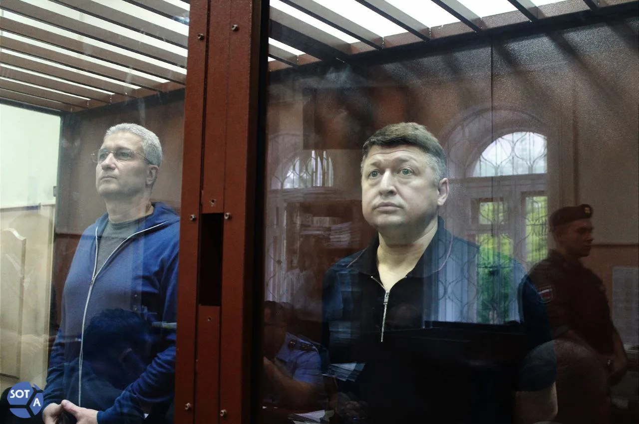 Бывший деловой партнер Тимура Иванова, коммерсант Сергей Бородин, выслушал приговор: 8 лет колонии и