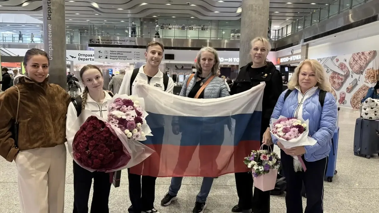 ✈️ Встретили наших героев!