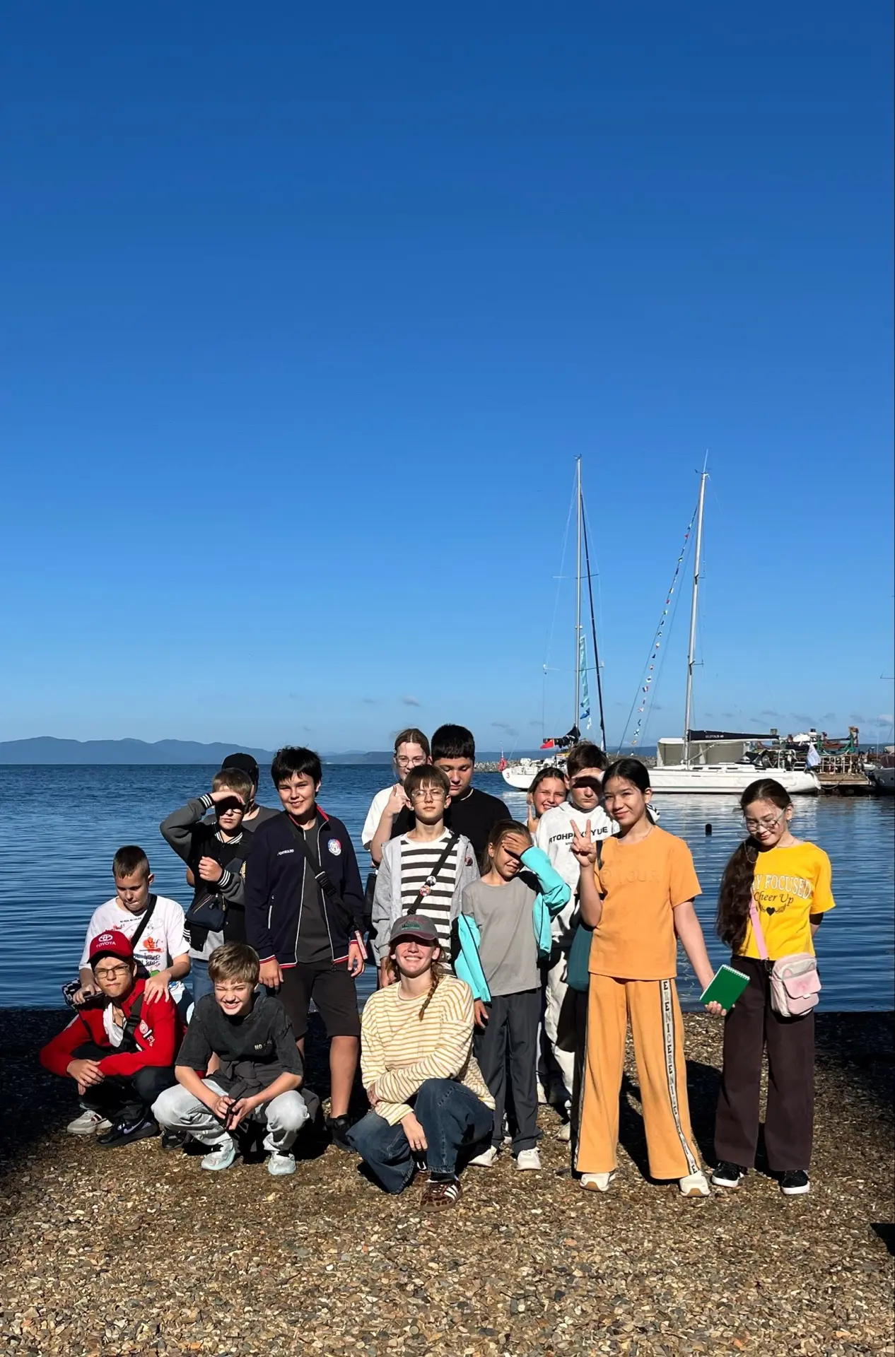 Солнце, море, объектив и 6 «А» класс: как ловить красоту в деталях. 📸☀️🌊