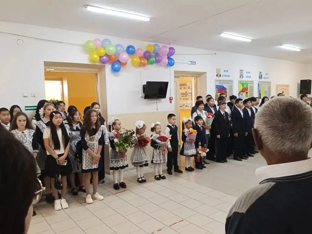 Сегодня во всех школах Дульдургинского муниципального округа прошёл праздник Первого се...