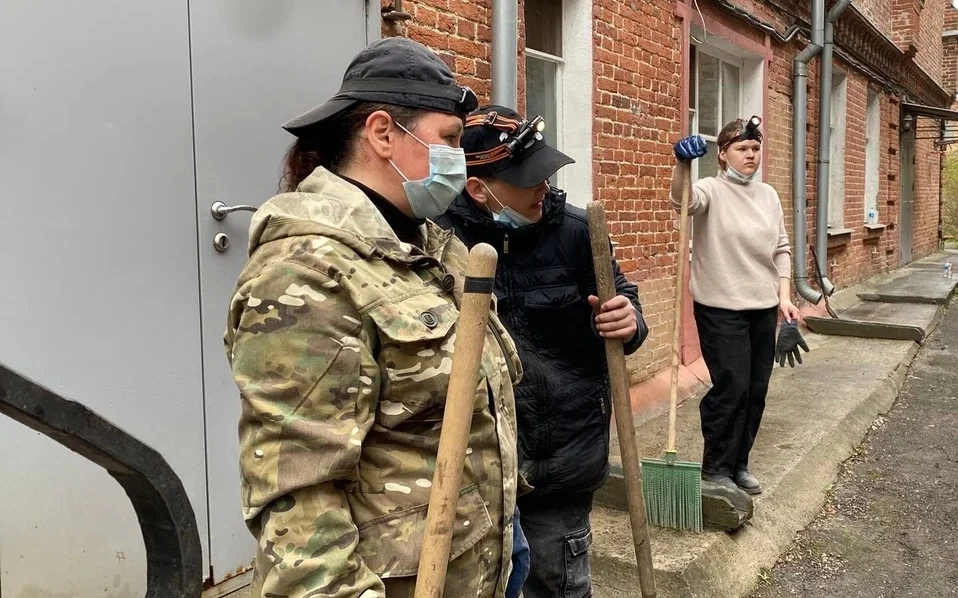 В прошедшее воскресенье студенты и сотрудники ДВФУ объединили усилия с сотрудниками Мин...