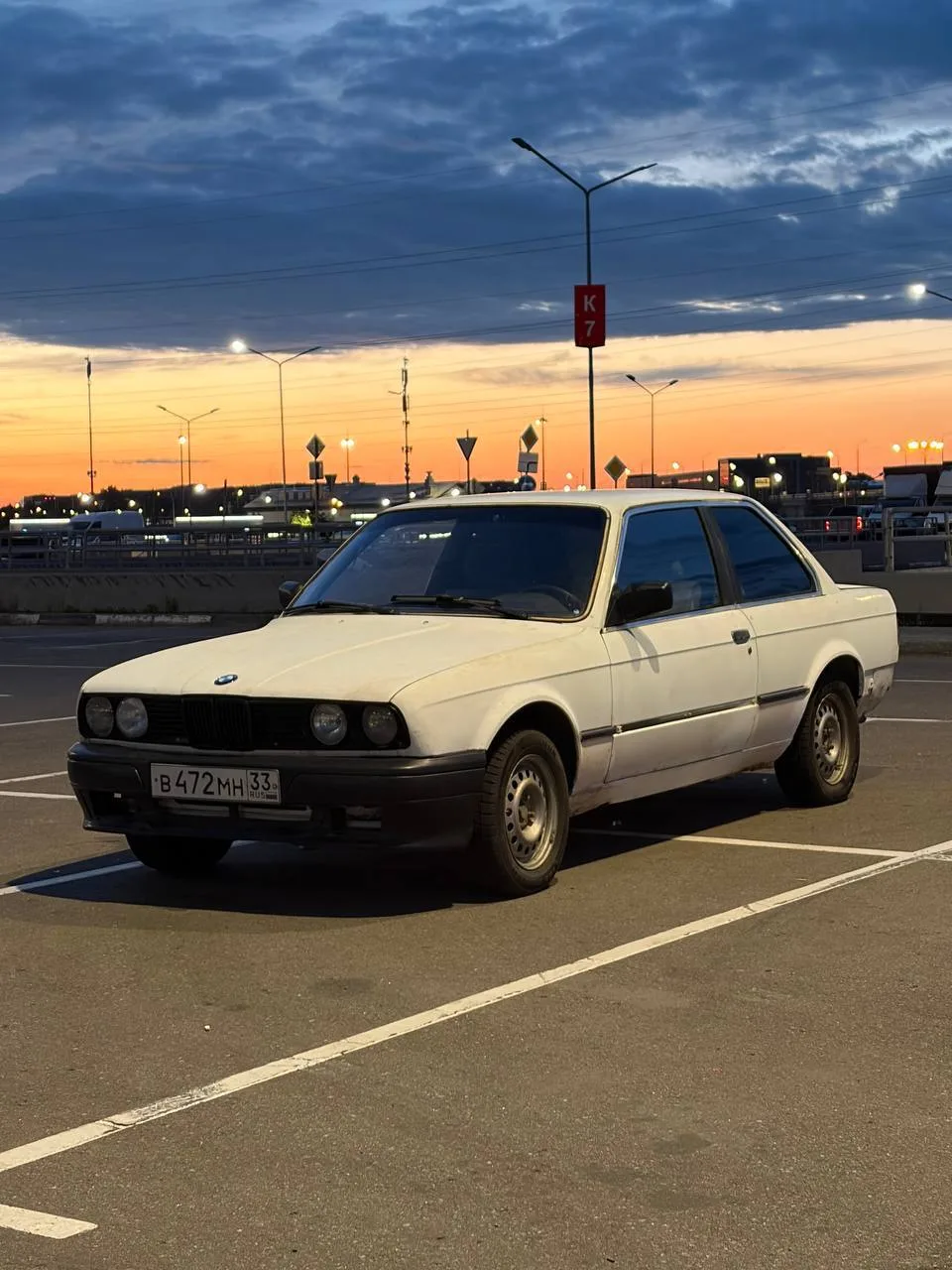 1. Марка, Модель, Год: BMW E30, купе, 1984 г.