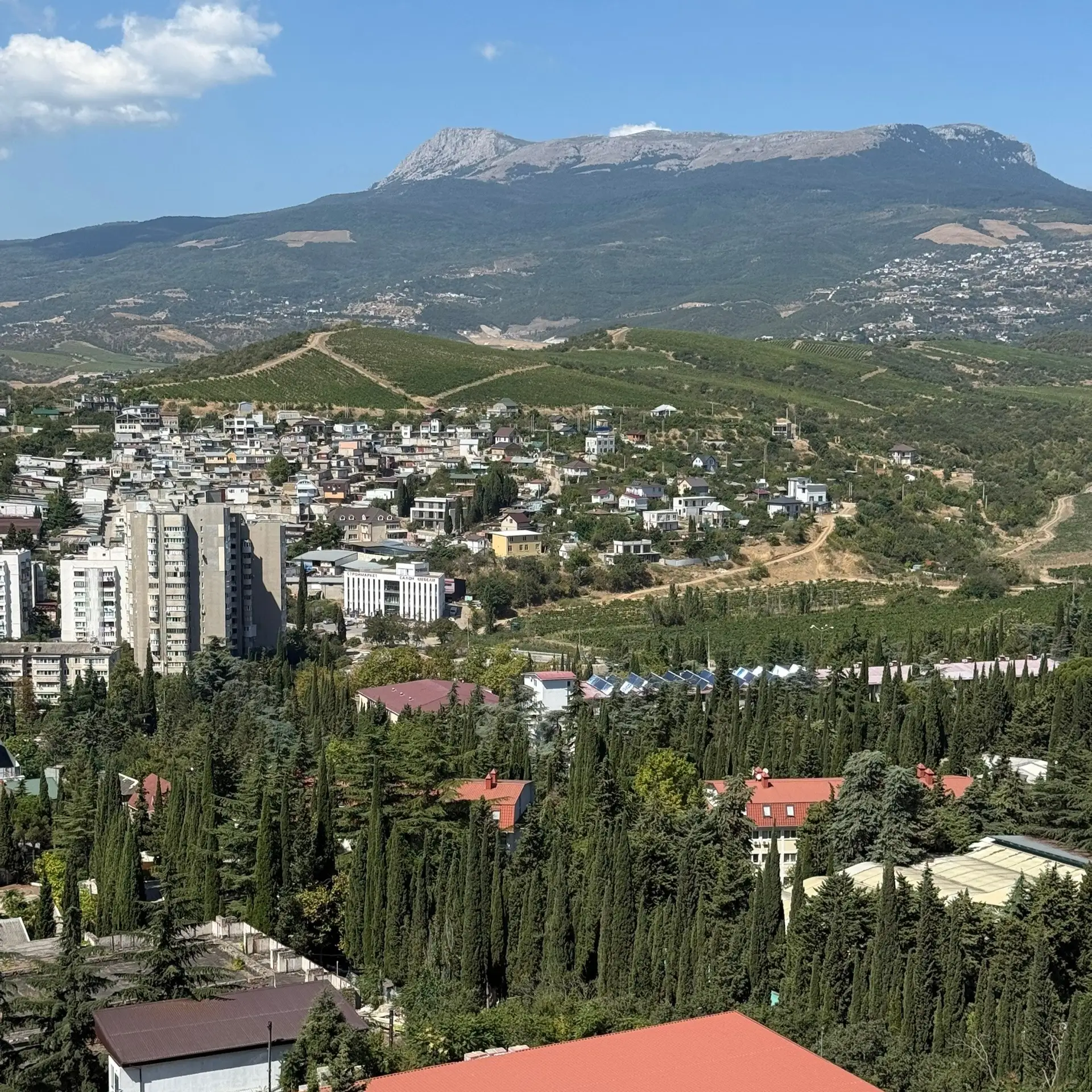 Новая точка притяжения Южного берега. Смотровая "Ласковый закат" в Алуште