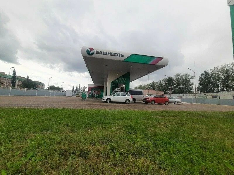 Жительница Стерлитамака удивилась, почему на АЗС «Башнефти» на Сагитова бензин продают ...