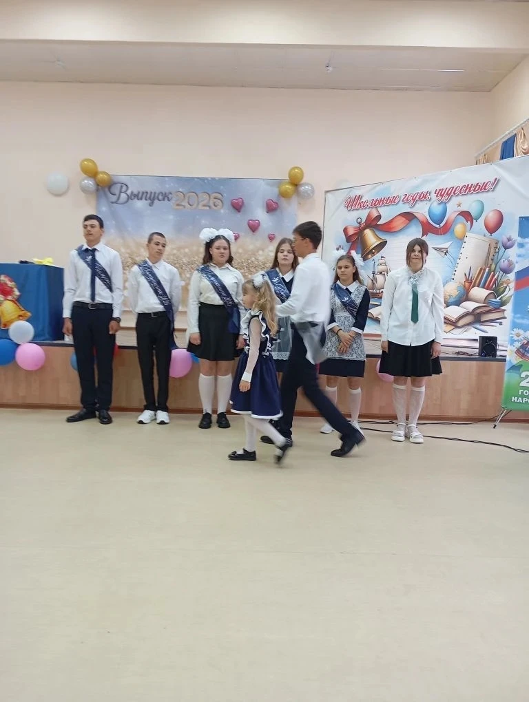 🔔26 мая в школе прозвенел последний звонок для наших выпускников 9 и 11 классов.