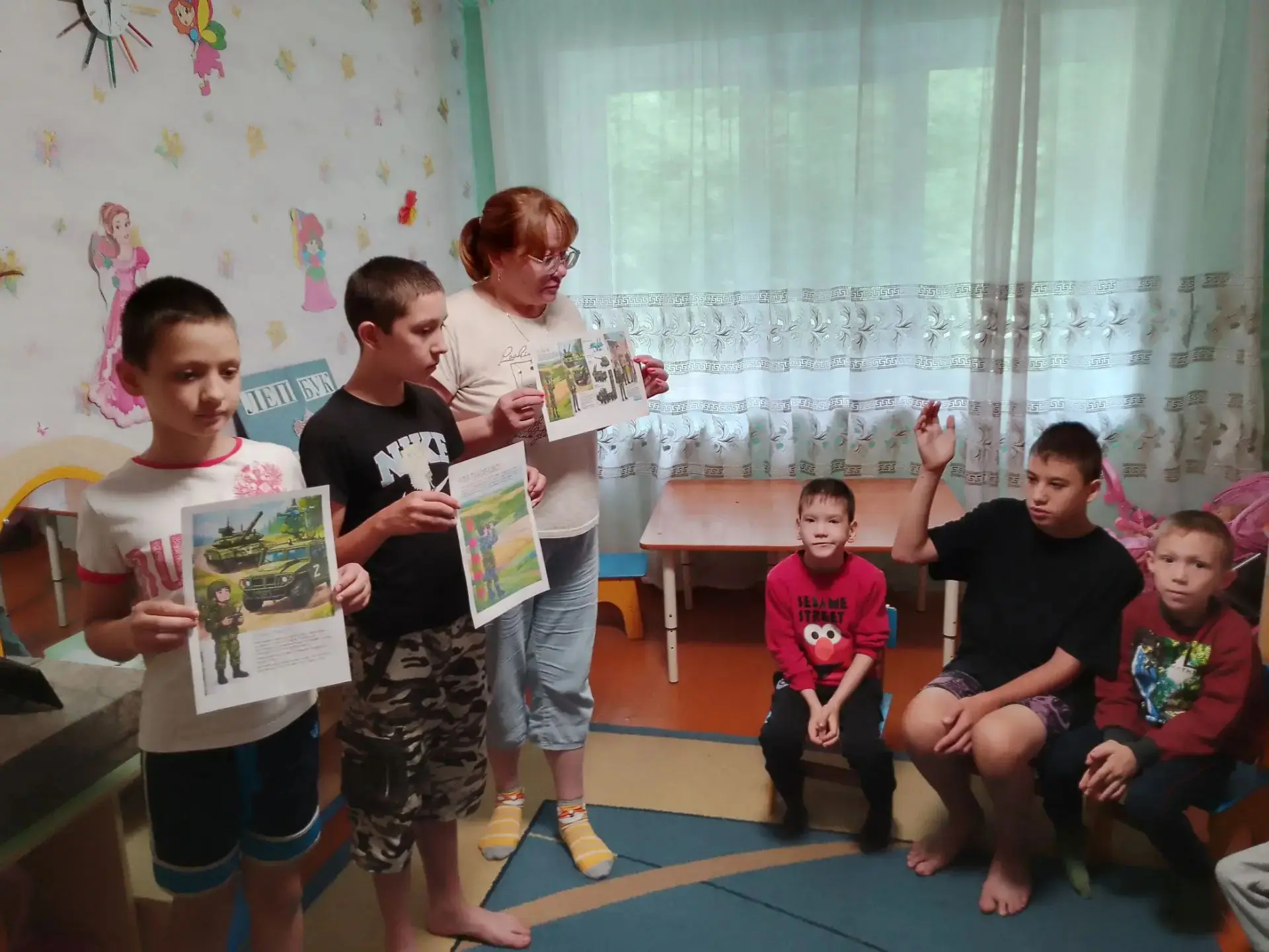 🌟🇷🇺 День мужества в лагере "Звенящие сосны"
Сегодня у нас состоялось важное и трогательное меропр
