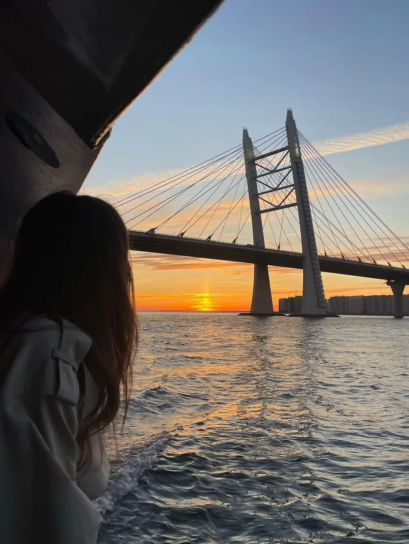 Наши обряды на призыв лета в Петербург сработали!

☀️А значит, пора гулять по воде. Секретный промок
