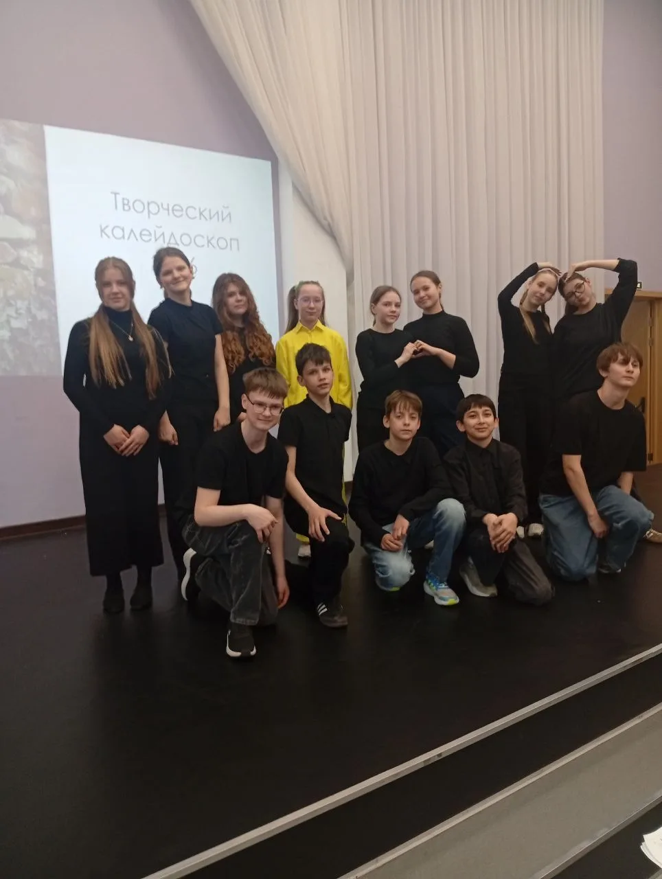 ✨ Отличные новости из мира творчества и английского языка! ✨  Наши талантливые ученики заняли 3‑е ме