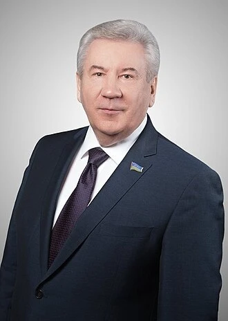 Борис Хохряков в четвертый раз подряд избран председателем думы ХМАО. Решение депутаты ...