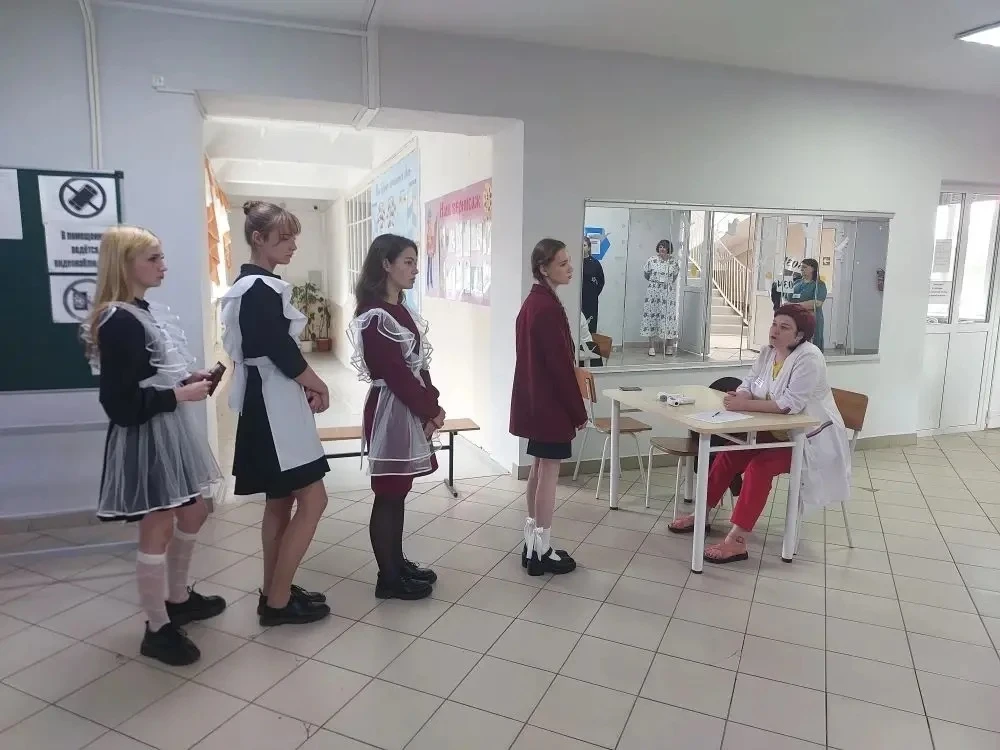 ✒️Сегодня основной период  продолжили ЕГЭ по биологии, географии и письменной части по английскому я