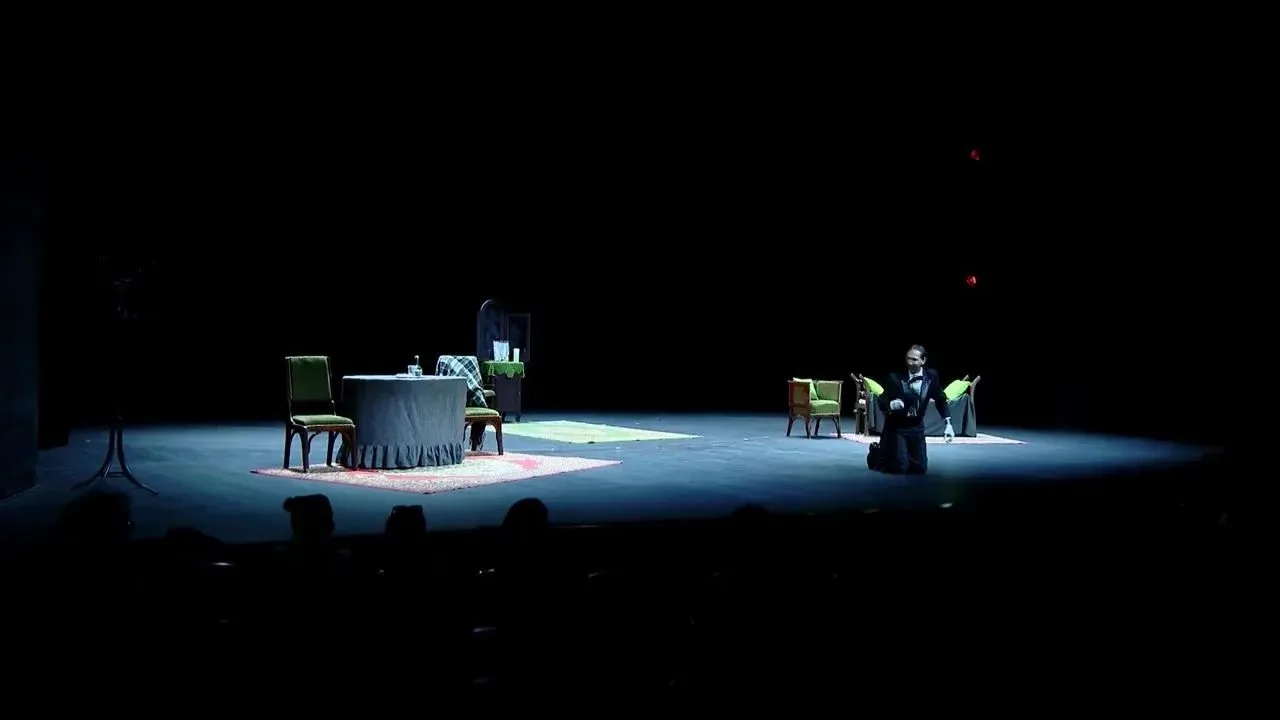 Сегодня и завтра в Бийске выступит русский драмтеатр им. В. Маяковского из Душанбе.
