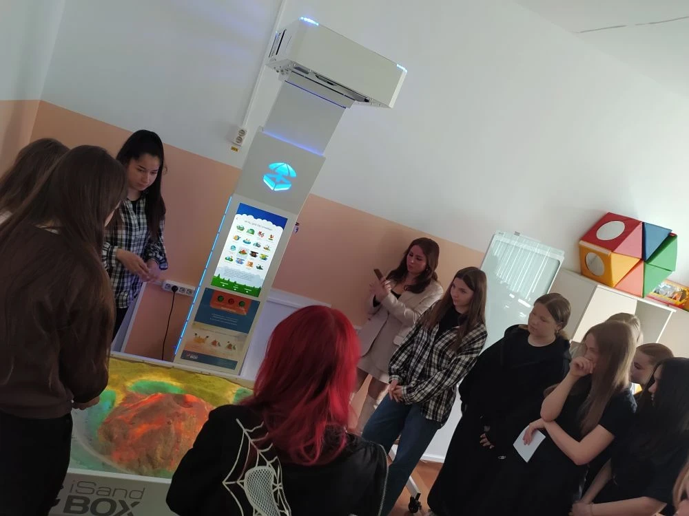 🎓✨ Профориентация — это не скучно!  17 апреля наши ребята побывали на увлекательном профориентационн
