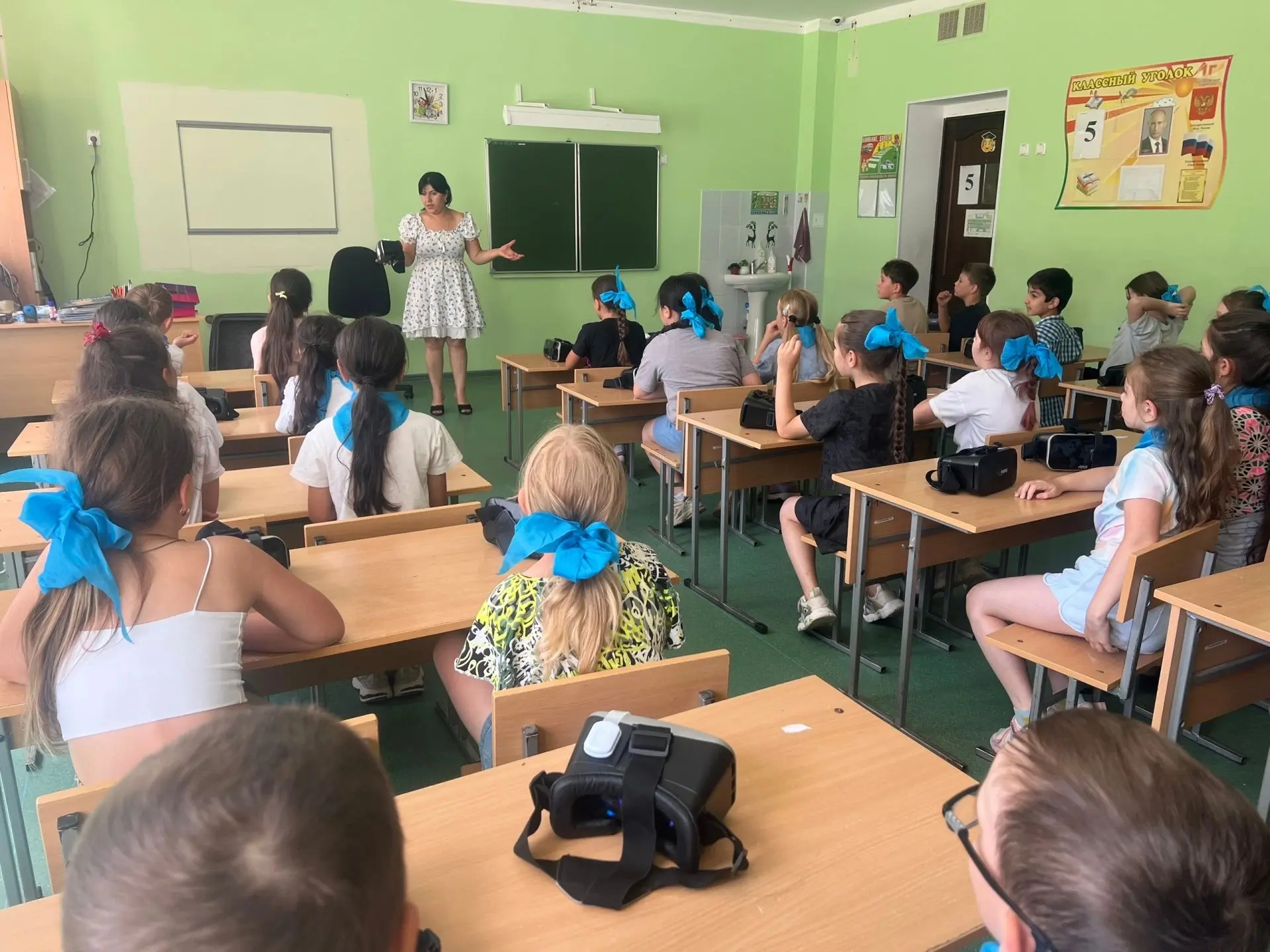 Вы летали в самолете?
А бывали вы в походе?
Может, плыли по волнам
На байдарках по рекам?
Кто – то е