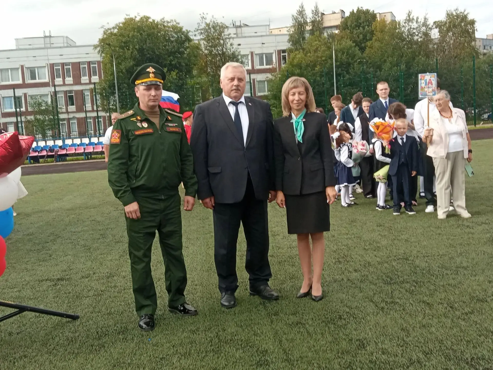 Глава муниципального образования Ржевка Вячеслав Григорьевич Черевко побывал на праздни...