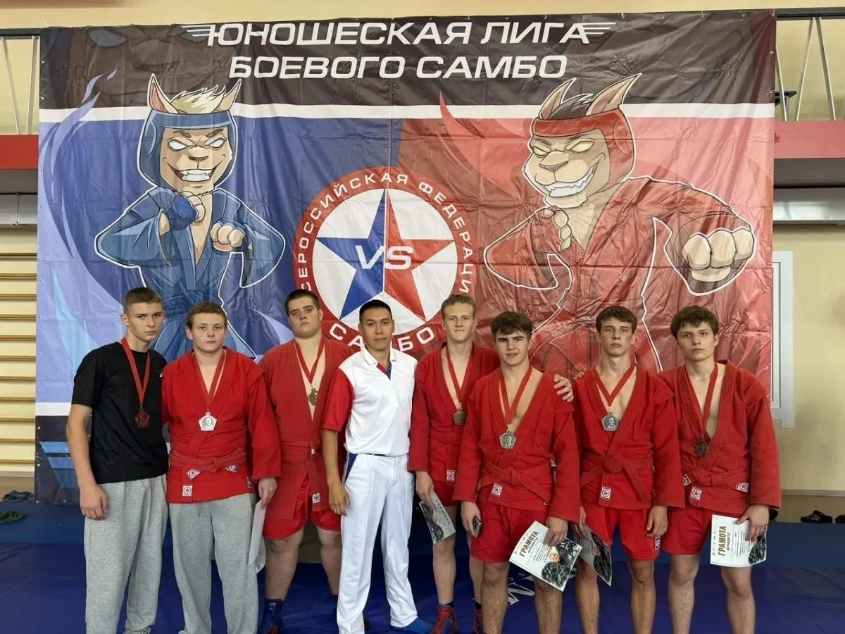 🤼‍Самбисты Хакасии взяли призовые места на межрегиональных соревнованиях