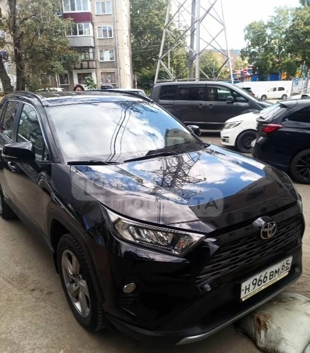 Госавтоинспекция Южно-Сахалинска ищет очевидцев ночного ДТП на улице Ленина