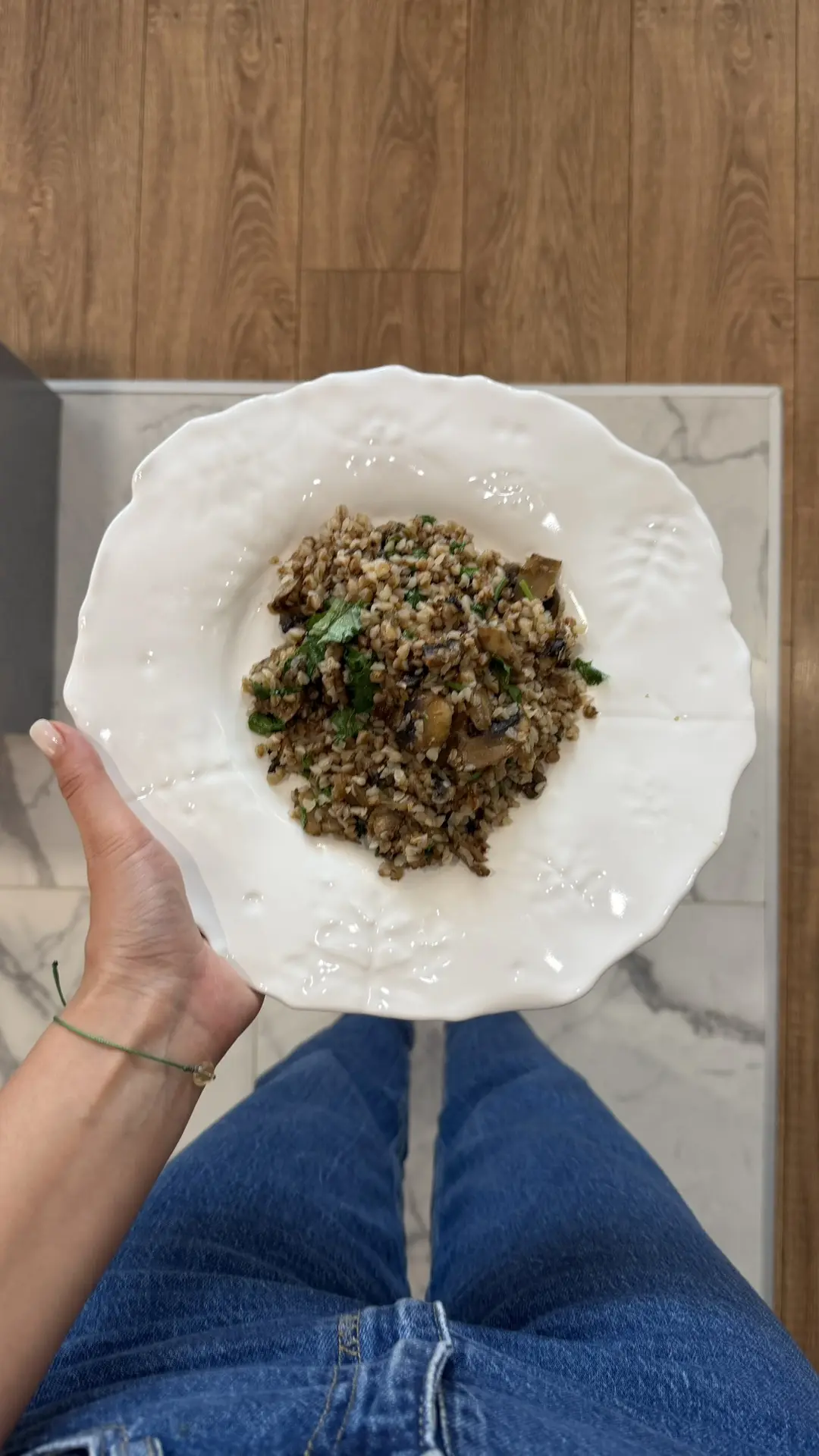 Мой обед:
Гречка с шампиньонами (соль, специи по вкусу).

Ингредиенты:
· Шампиньоны
· Луковица
· Мас