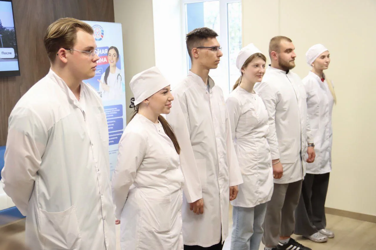 Планомерно повышаем уровень медицинского обслуживания и оснащенность лечебных учреждений в регионе. 