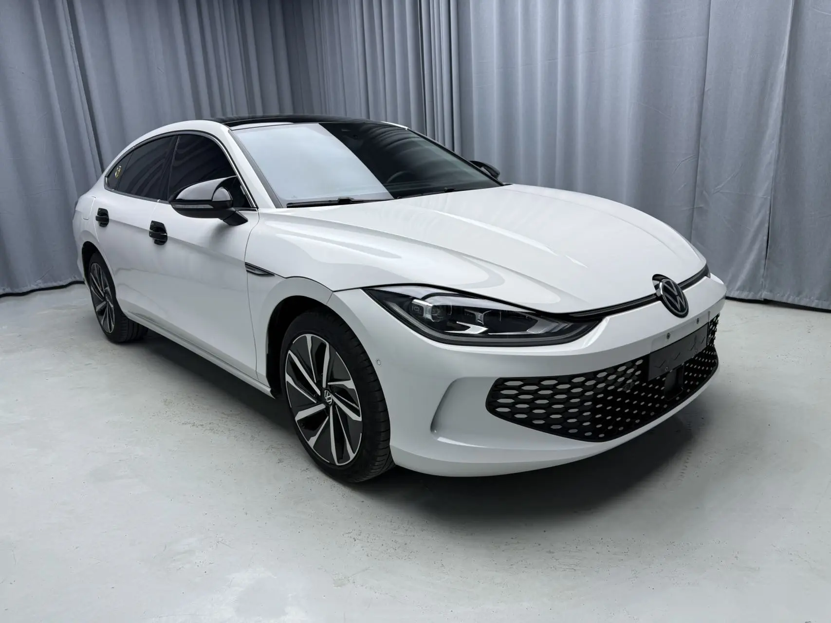 ✅ДОСТУПЕН К ПОКУПКЕ✅

VOLKSWAGEN LAMANDO 

• 1.4, бензин, передний привод
• 2023 год
• пробег 22.500