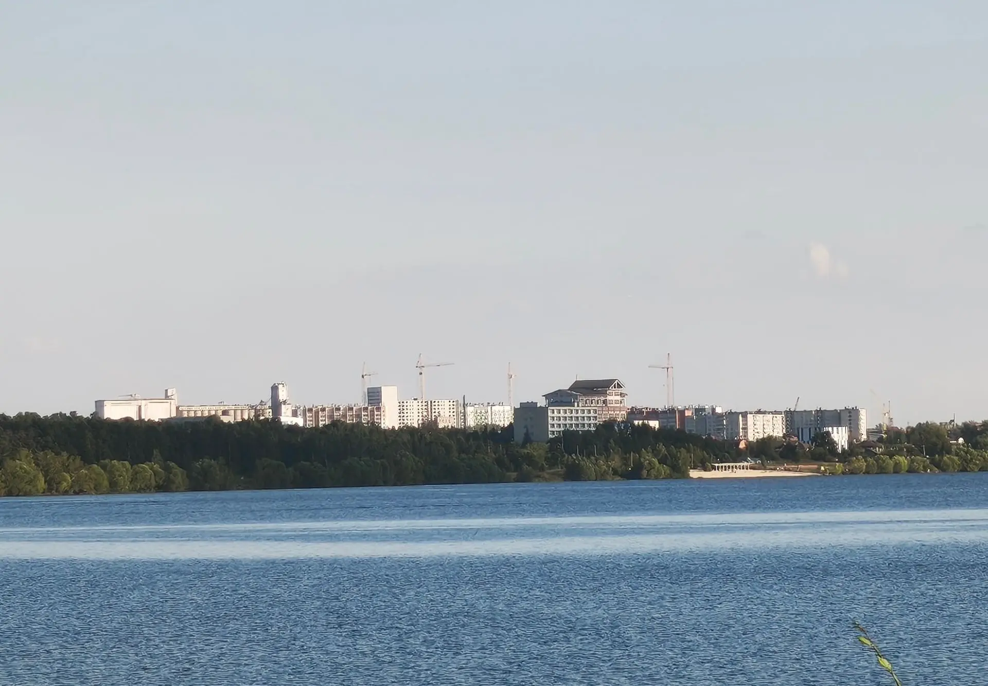 Увеличен сброс воды на Шершневском водохранилище
