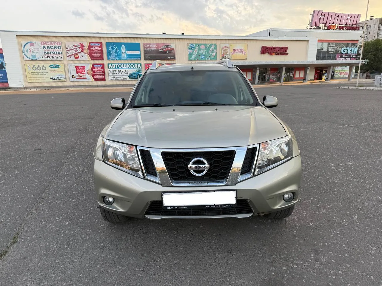 NISSAN TERRANO 2014г(ГАЗ ПРОПАН)вписан.
Простой надежный мотор 1.6 Бензин,полный привод,
Коробка мех