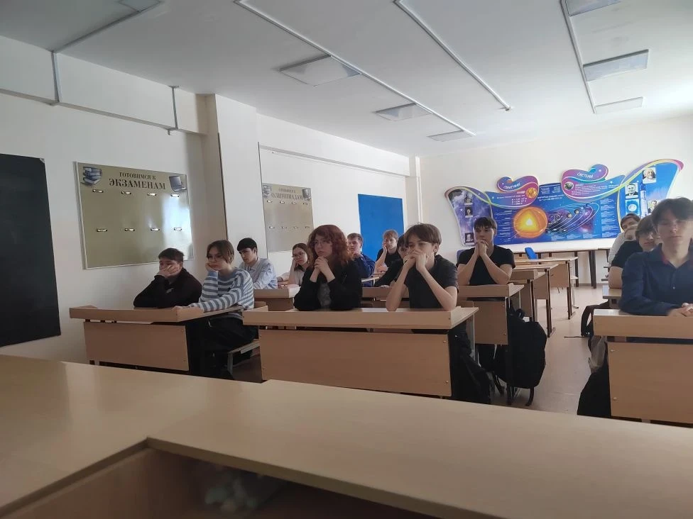 🚀 «Космос — это мы»: как прошёл Гагаринский урок в нашей школе  12 апреля — дата, которая навсегда и
