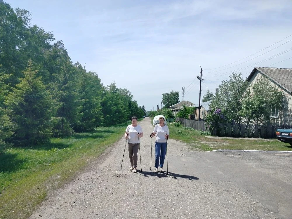 #ГАУСОКЦСОННовобурасскогорайона #активноедолголетие #скандинавскаяходьба #пунктпроката ...
