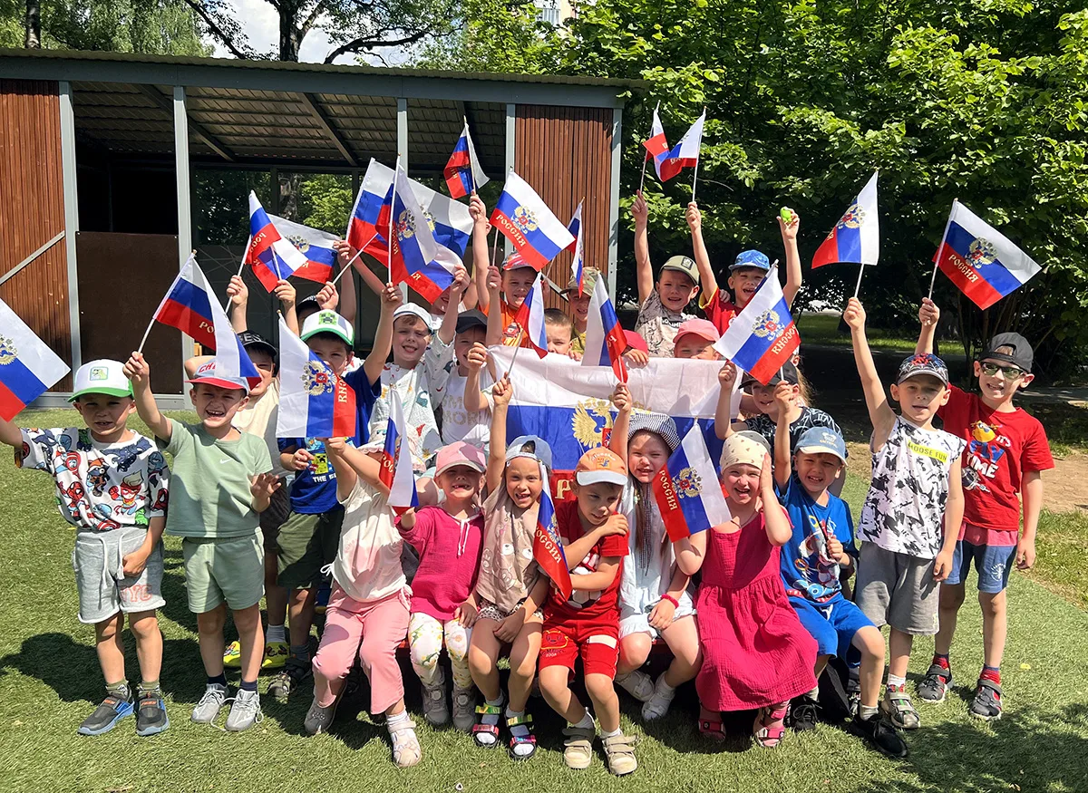 🏫 В дошкольном отделении нашей школы ярко и весело отметили День России

🖥  Праздник стал отличной