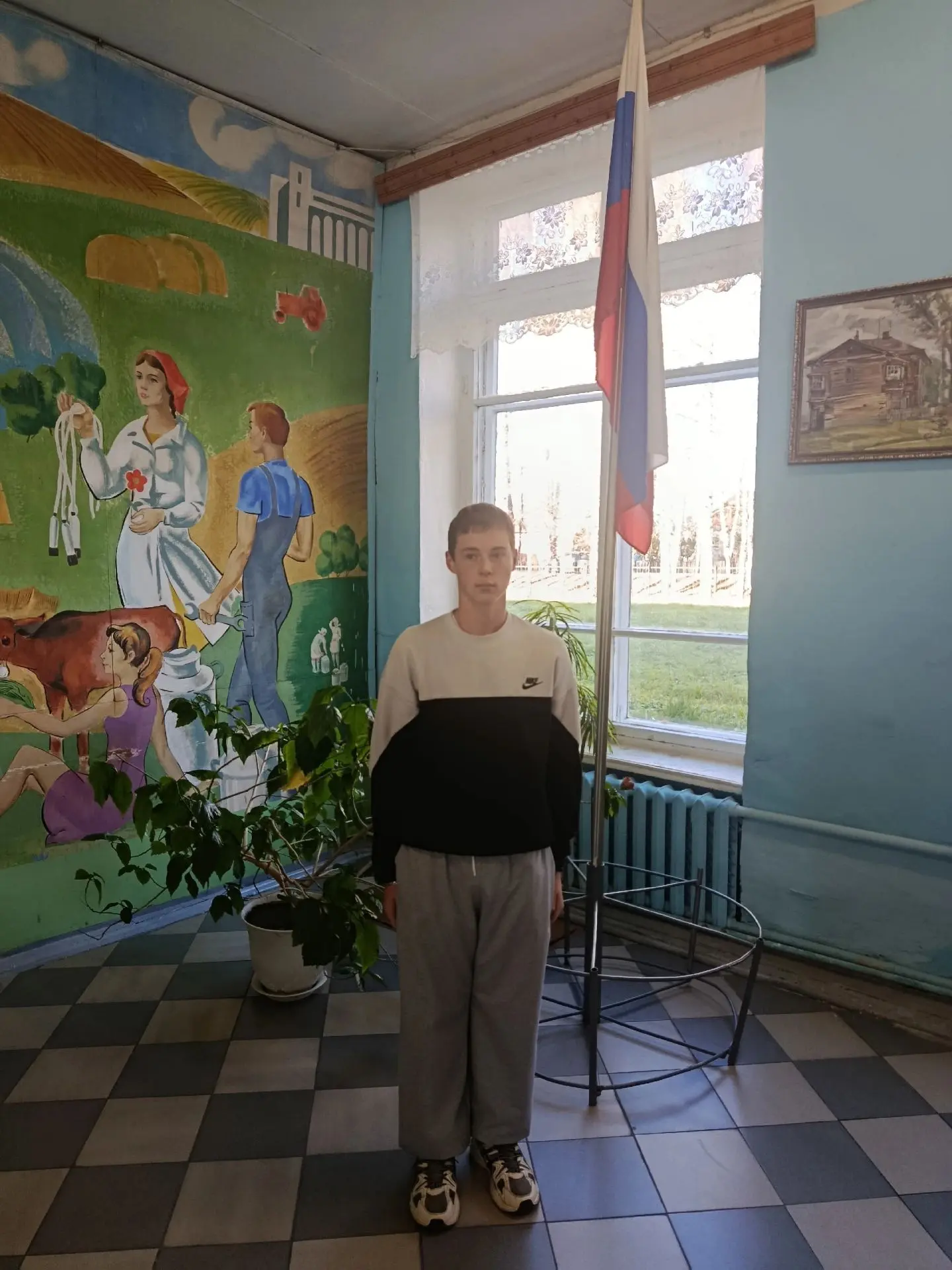 📌Поднять флаг Российской Федерации на традиционной линейке в ЯТТ в начале новой учебно...