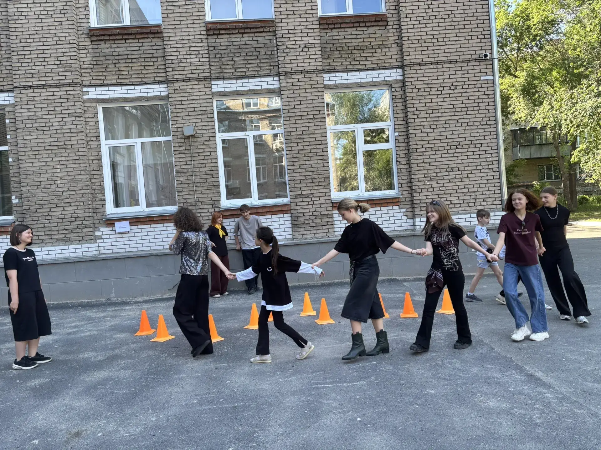🖌 УЧИТЕЛЯ ПИШУТ

Не забываем о ПДД! 

🗣️ Минх Галина Романовна, педагог-психолог гимназии, рассказ