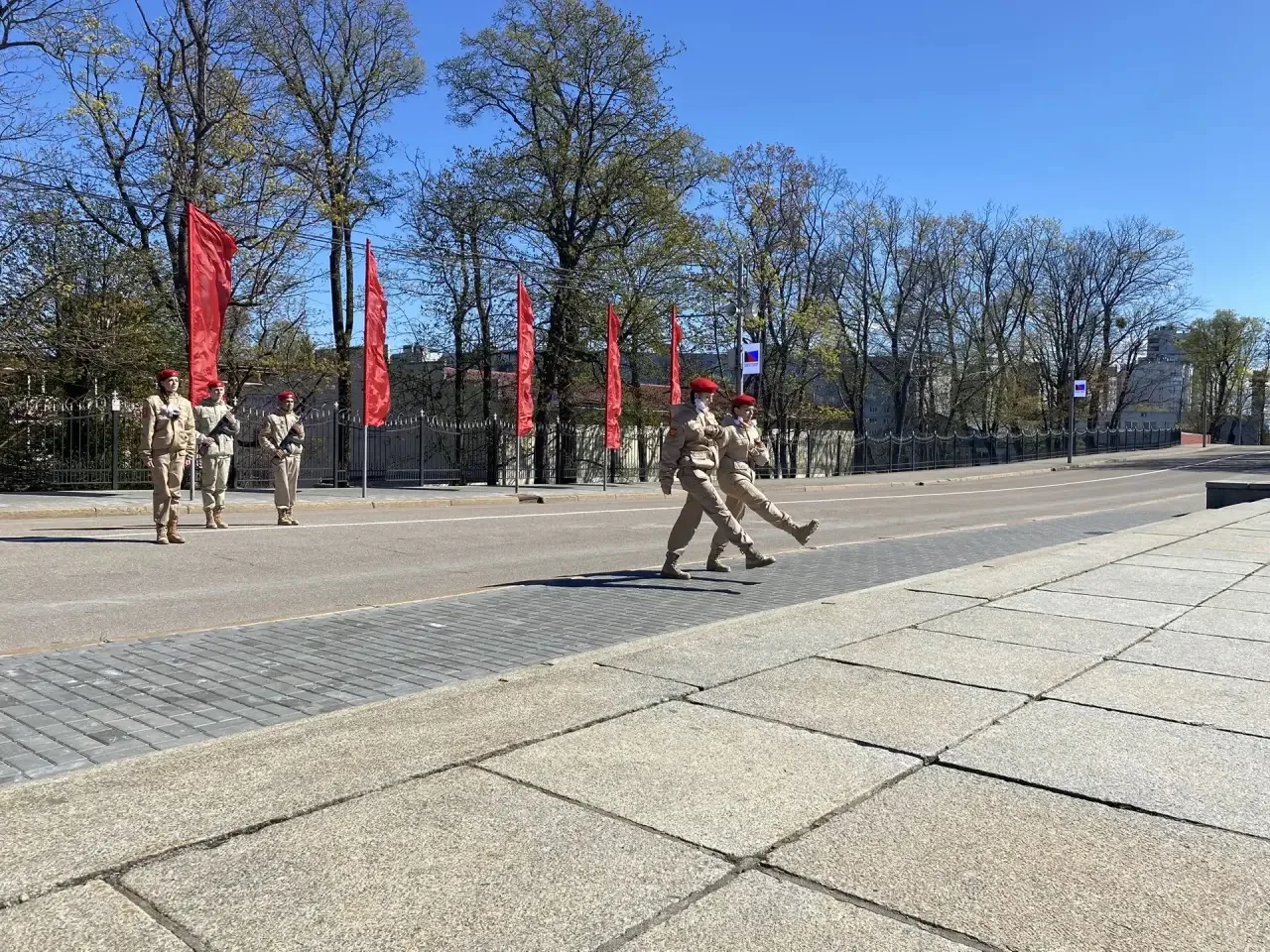 🇷🇺Наши юнармейцы заступили на Пост №1   Это почётная и ответственная миссия, символ уважения к истор