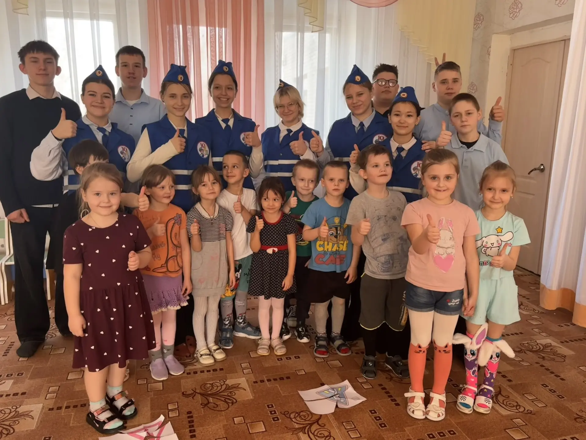 🏫Безопасность на дорогах начинается с малых лет! 13 марта участники нашего школьного о...