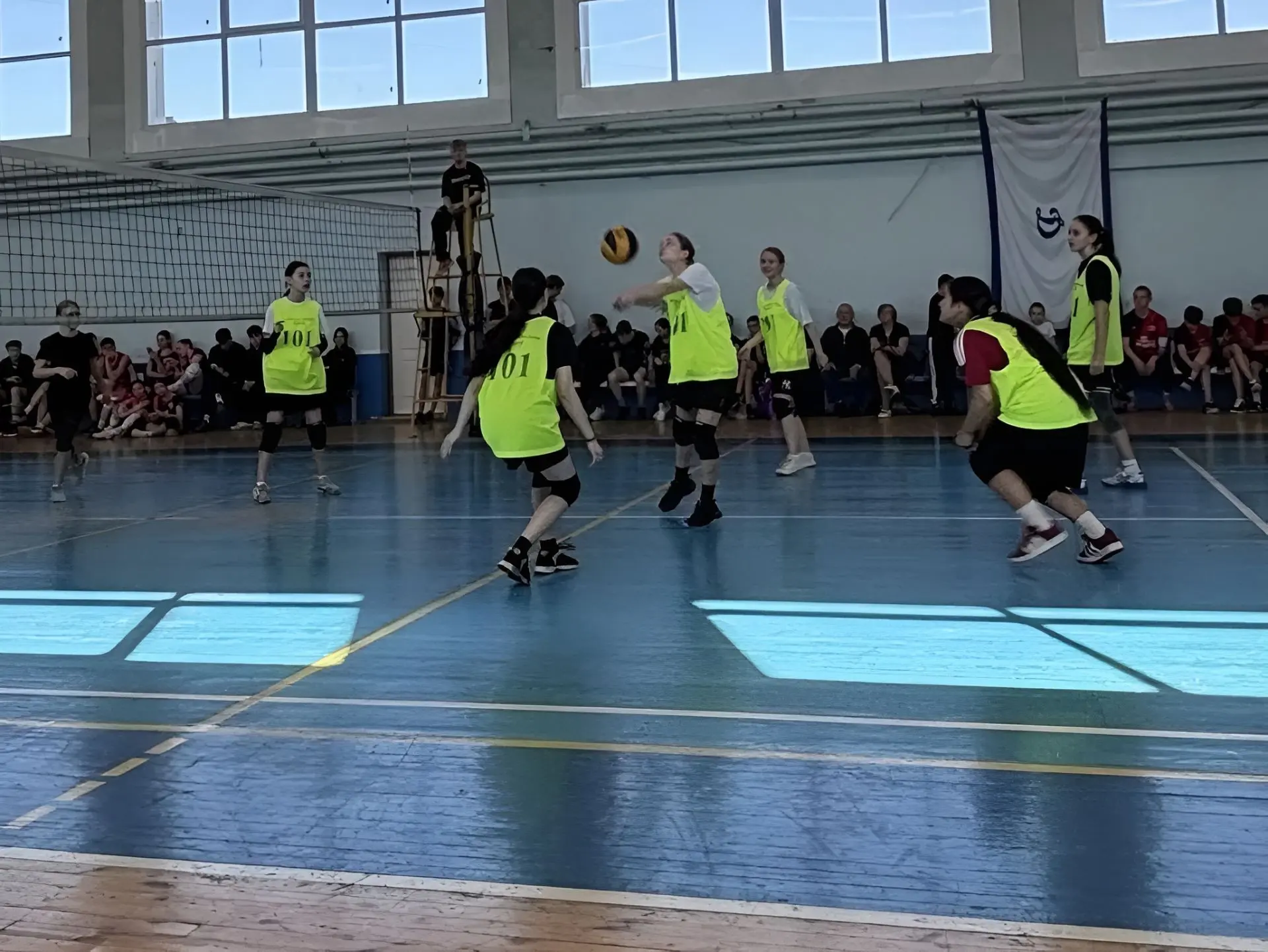 🏐На базе спортивного комплекса «Динамо» состоялся традиционный XV волейбольный фестиваль среди учащи