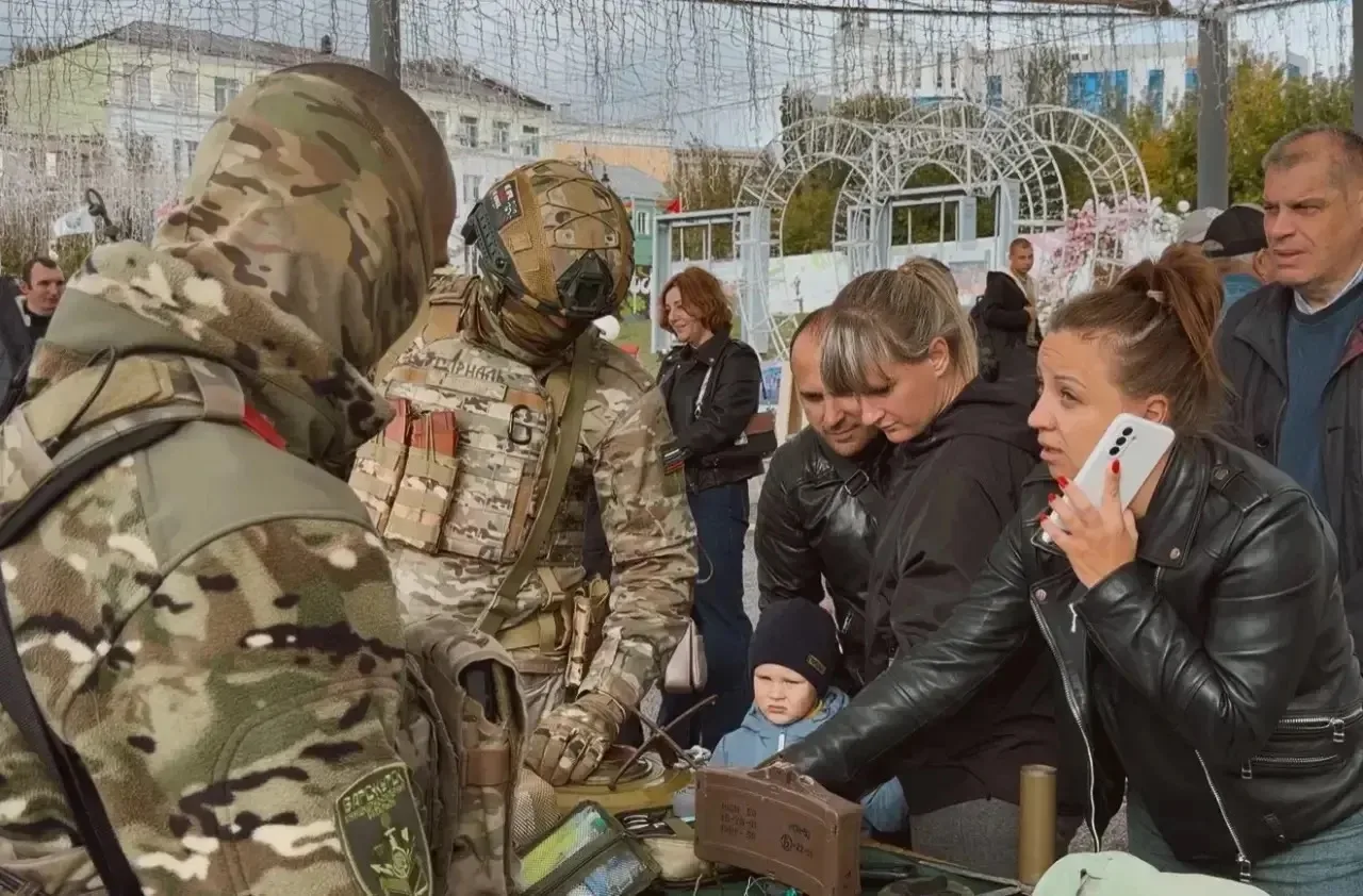 Добровольцы инженерно-саперного батальона бригады «БАРС-Курск» приняли участие в праздн...