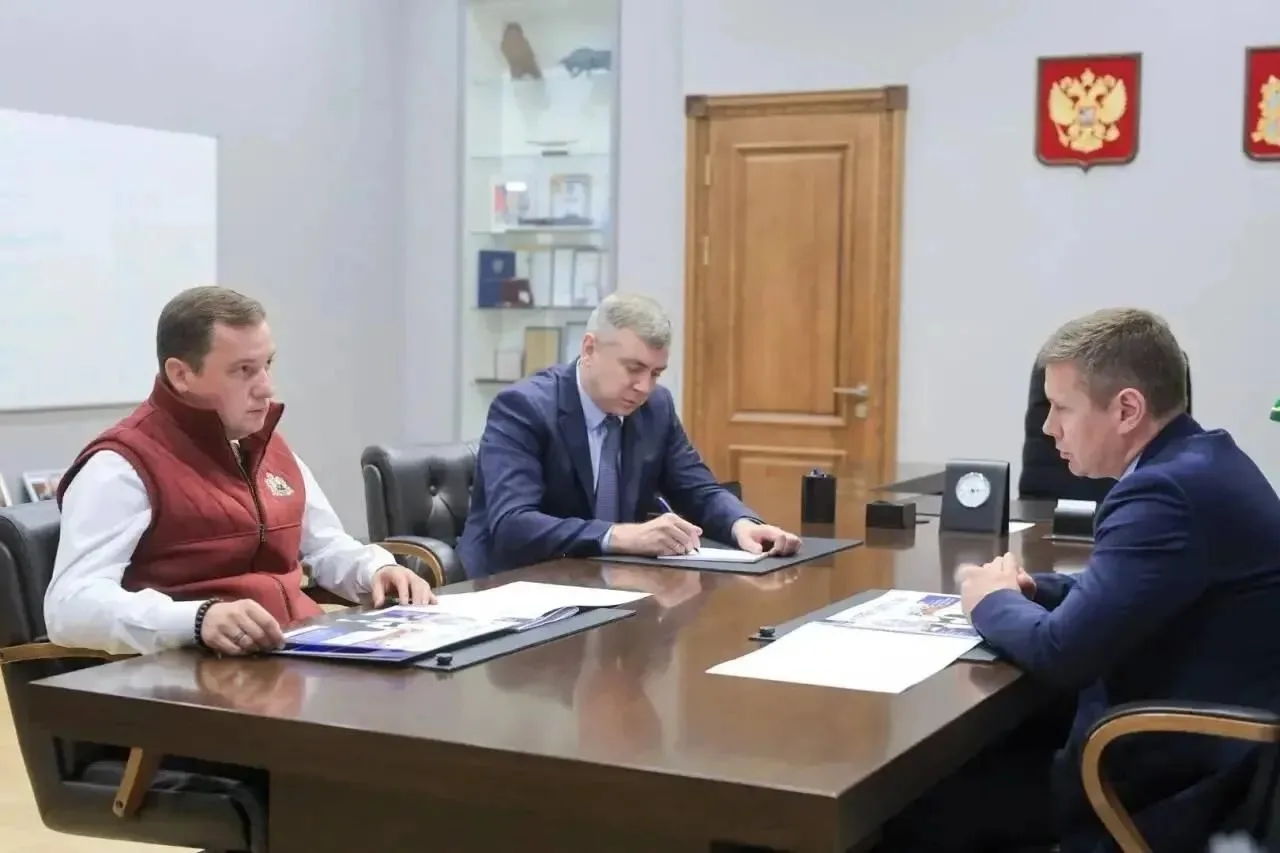 Губернатор Александр Цыбульский встретился председателем правления Ассоциации «Совет муниципальных о