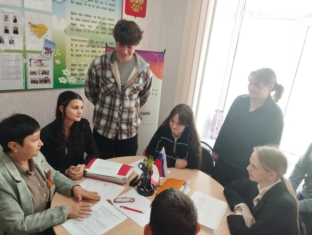 🔊"Школьный вестник"
В рамках профориентационной работы для учащихся 8–9 классов была организована в