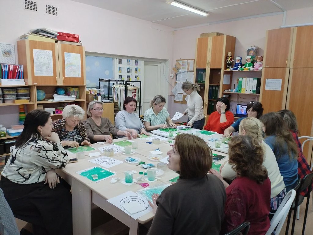 📚Сегодня у нас был живой и полезный педчас: тьютор Оксана Павловна показала, как работ...