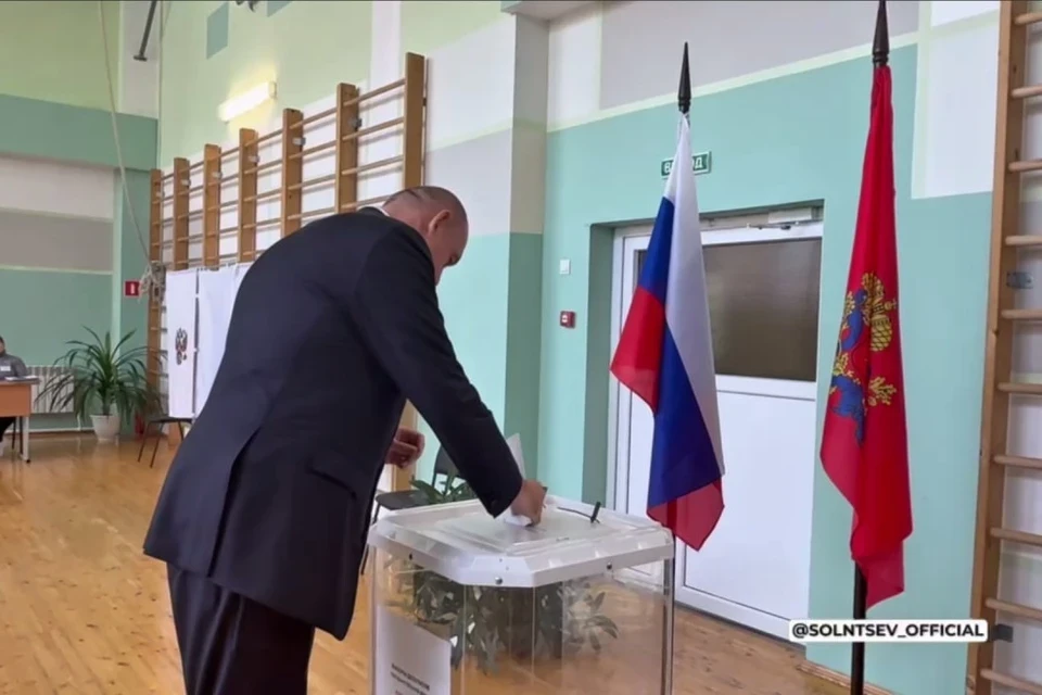 ✅ Губернатор Евгений Солнцев проголосовал на выборах в Оренбургской области