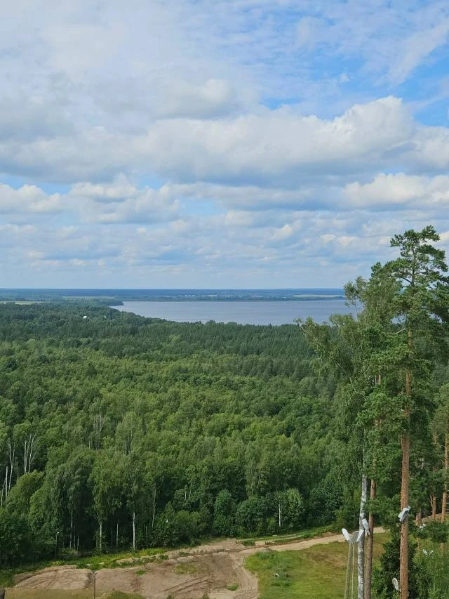 Красноозёрное сельское поселение, территория горнолыжного курорта Красное Озеро.