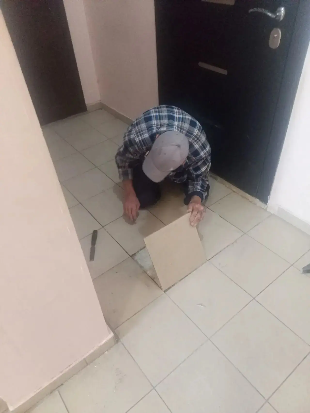 21.08.2026г. На ул. Бажова д. 22 пробили засор канализации в подвале. На ул. Мира  д. 1...