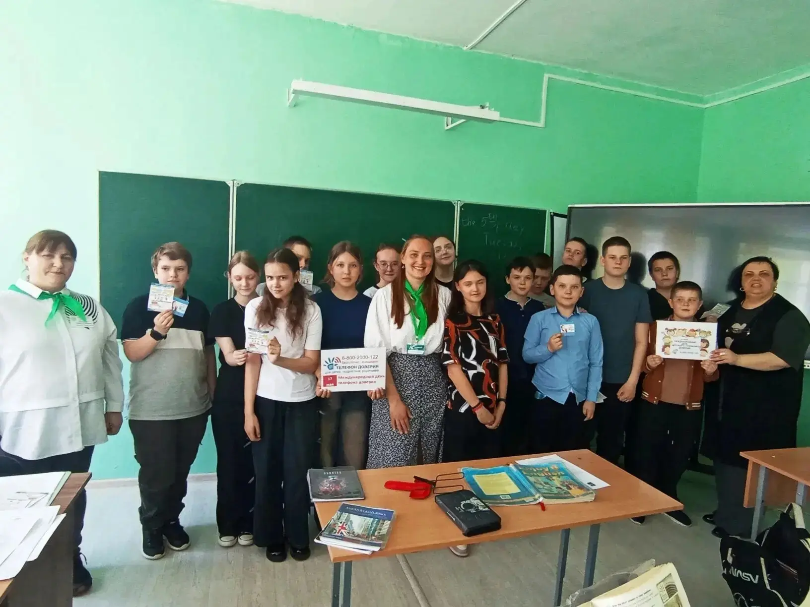 ✨Помощь рядом: о детском телефоне доверия  🏡📝В преддверии Международного дня детского телефона довер