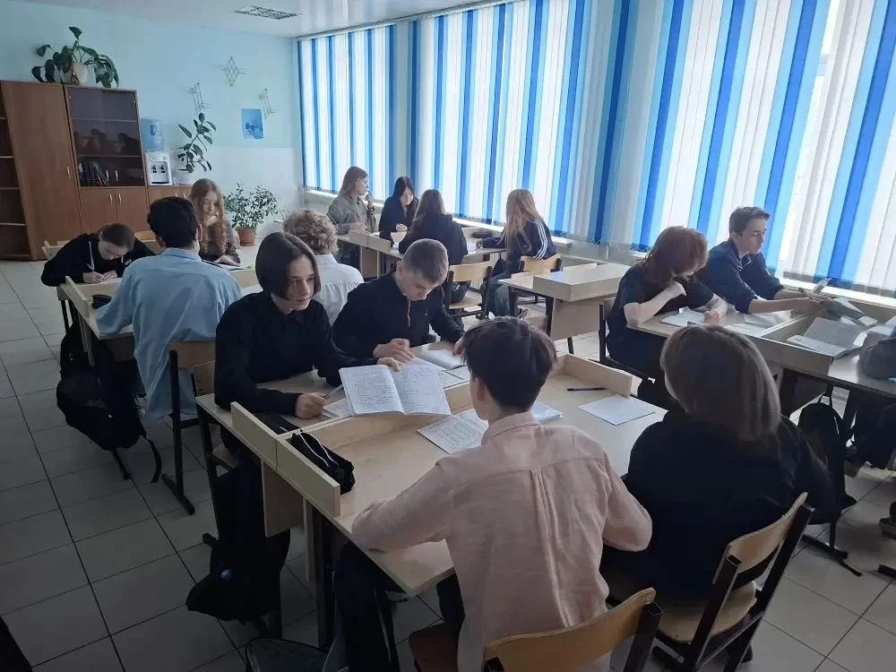 Химический квиз на обобщение и систематизацию знаний ! 🔥  Вот и пролетело время первых открытий в хи