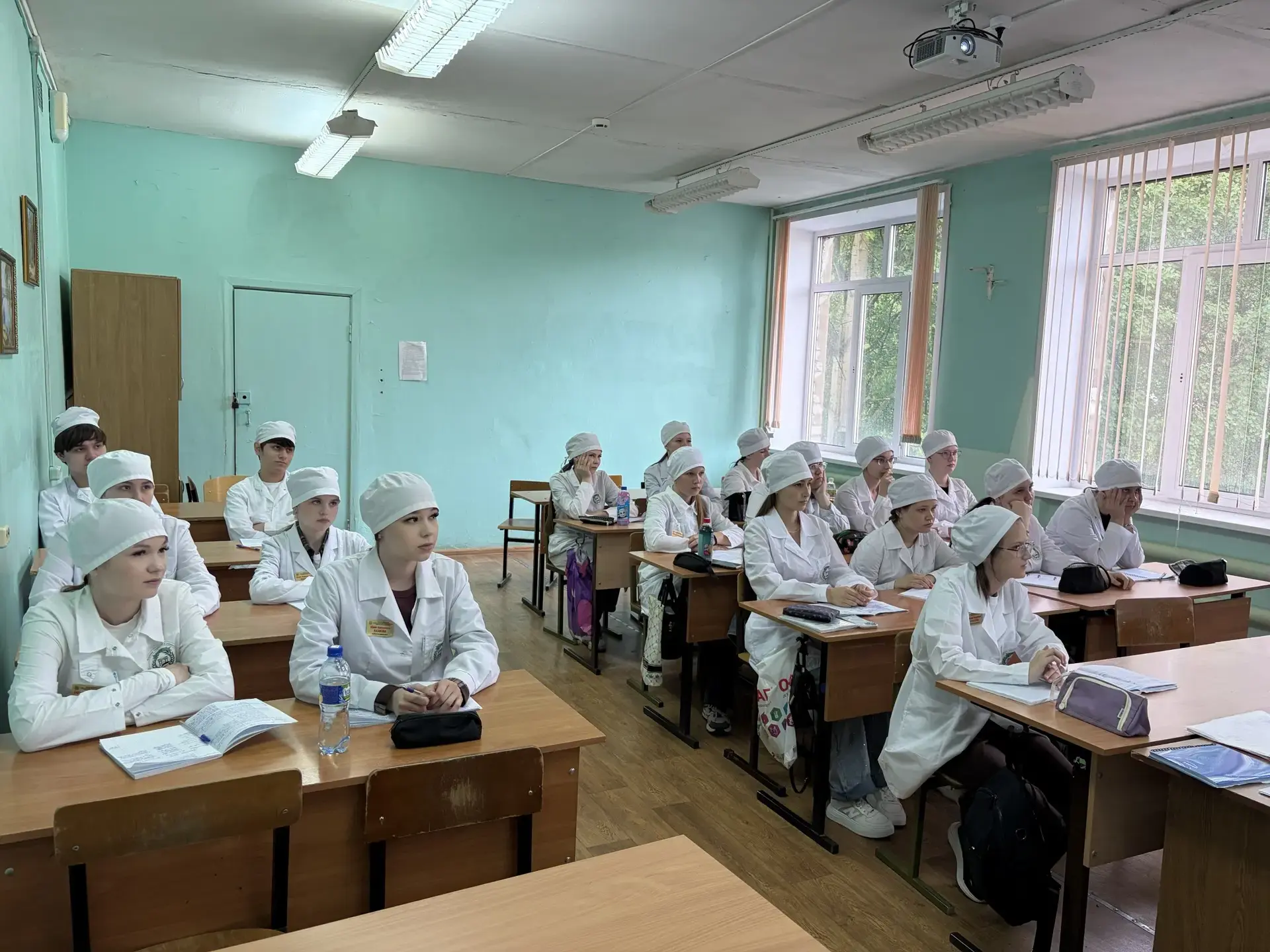 В рамках Всемирного дня памяти жертв СПИДа и в целях повышения эффективности мероприяти...
