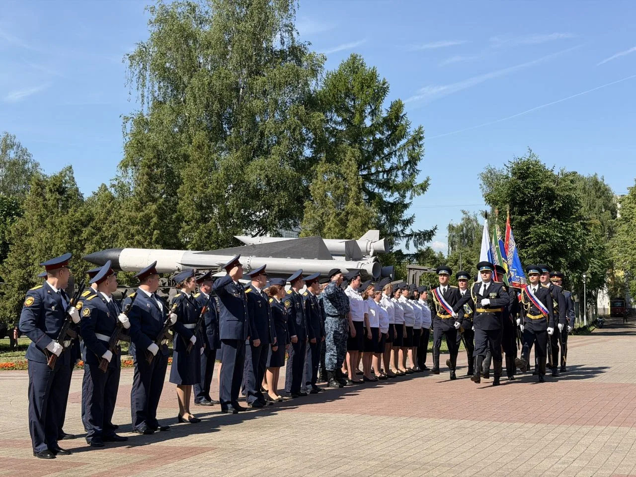 ✅Служу России, служу Закону!

⚡В честь празднования Дня России, на территории Музея Боевой Славы г. 