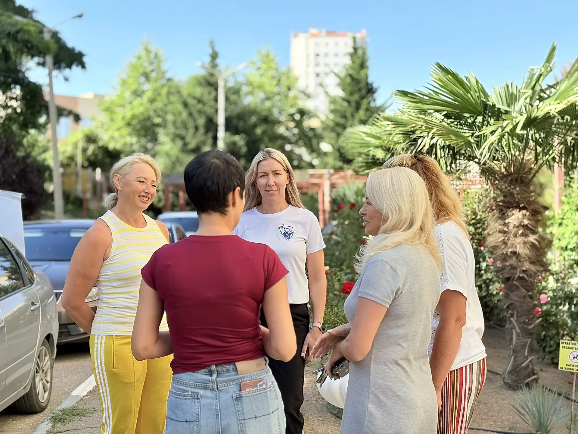 Знаете, что делает наш город по-настоящему сильным? Не стены и не бетон. А люди. Те сам...
