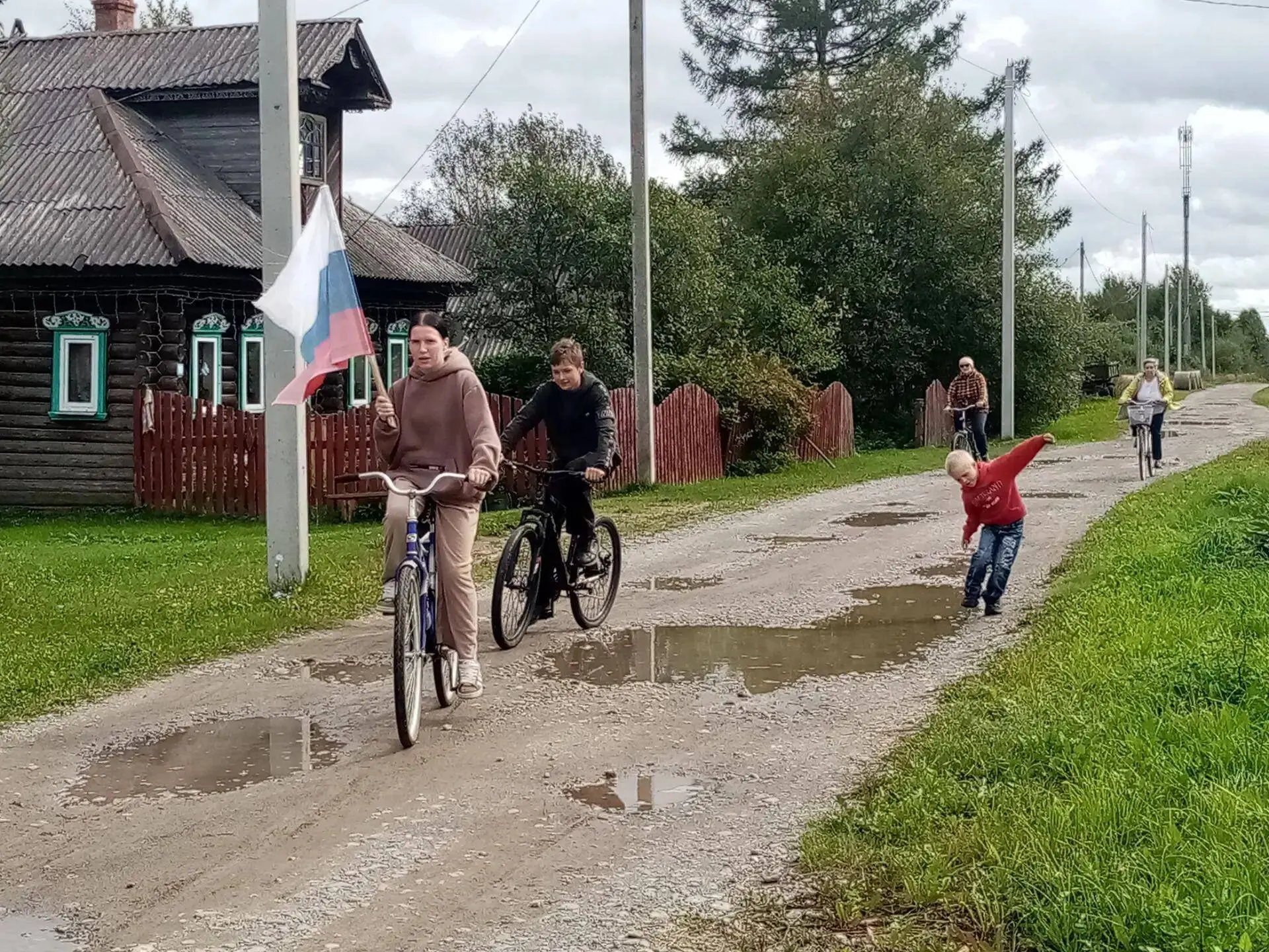 🇷🇺В Кинешемском районе прошли мероприятия, посвящённые Дню государственного флага Рос...